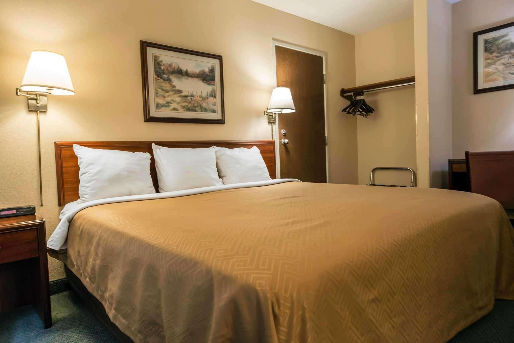 Econo Lodge Princeton Экстерьер фото