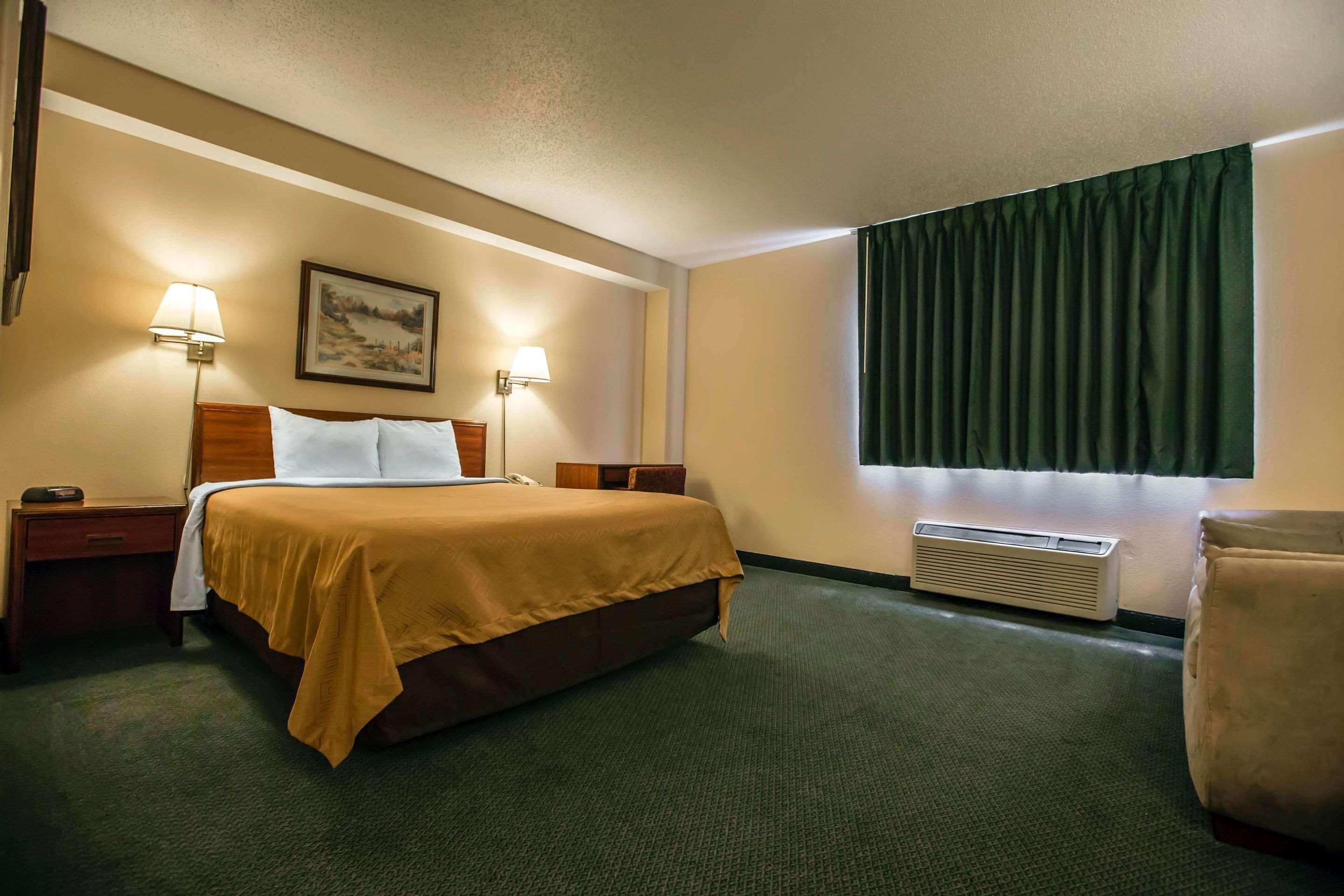 Econo Lodge Princeton Экстерьер фото