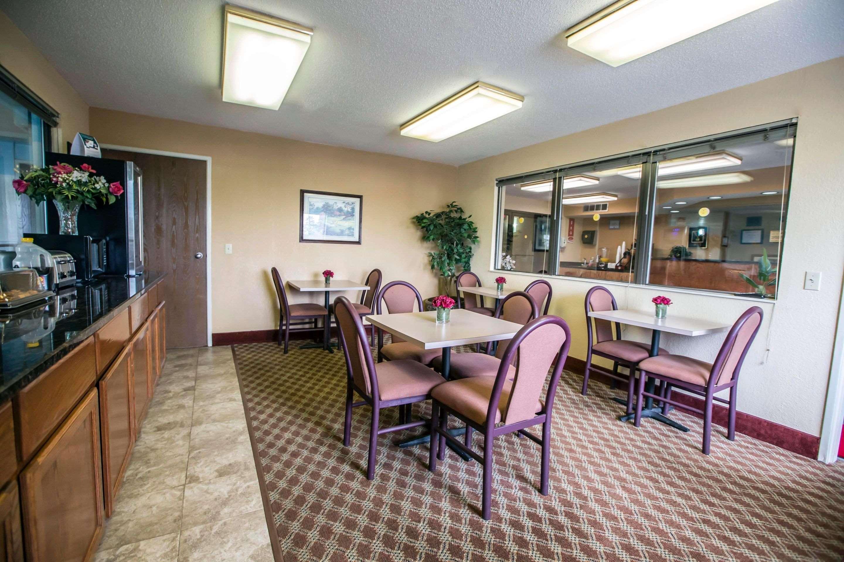 Econo Lodge Princeton Экстерьер фото