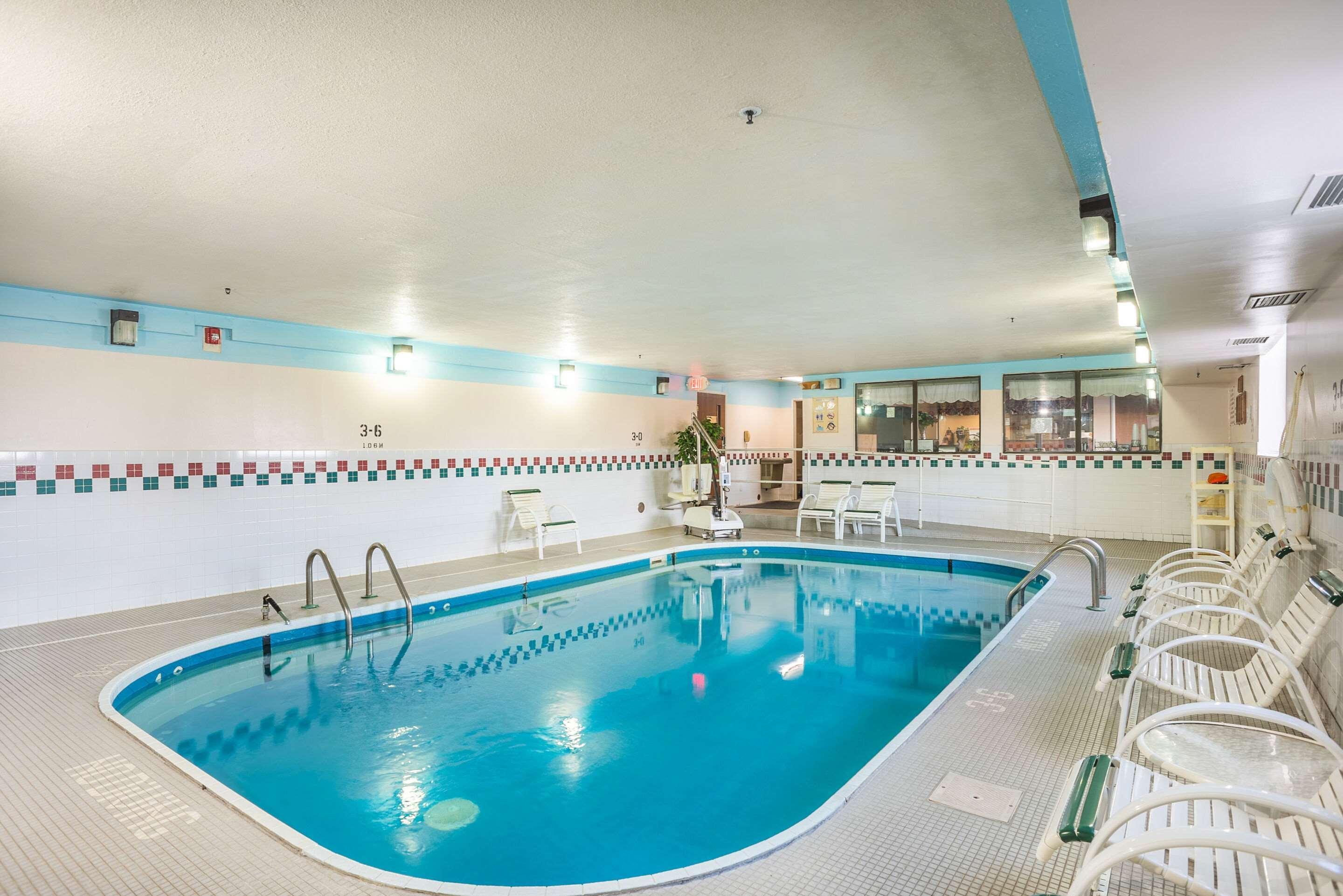 Econo Lodge Princeton Экстерьер фото