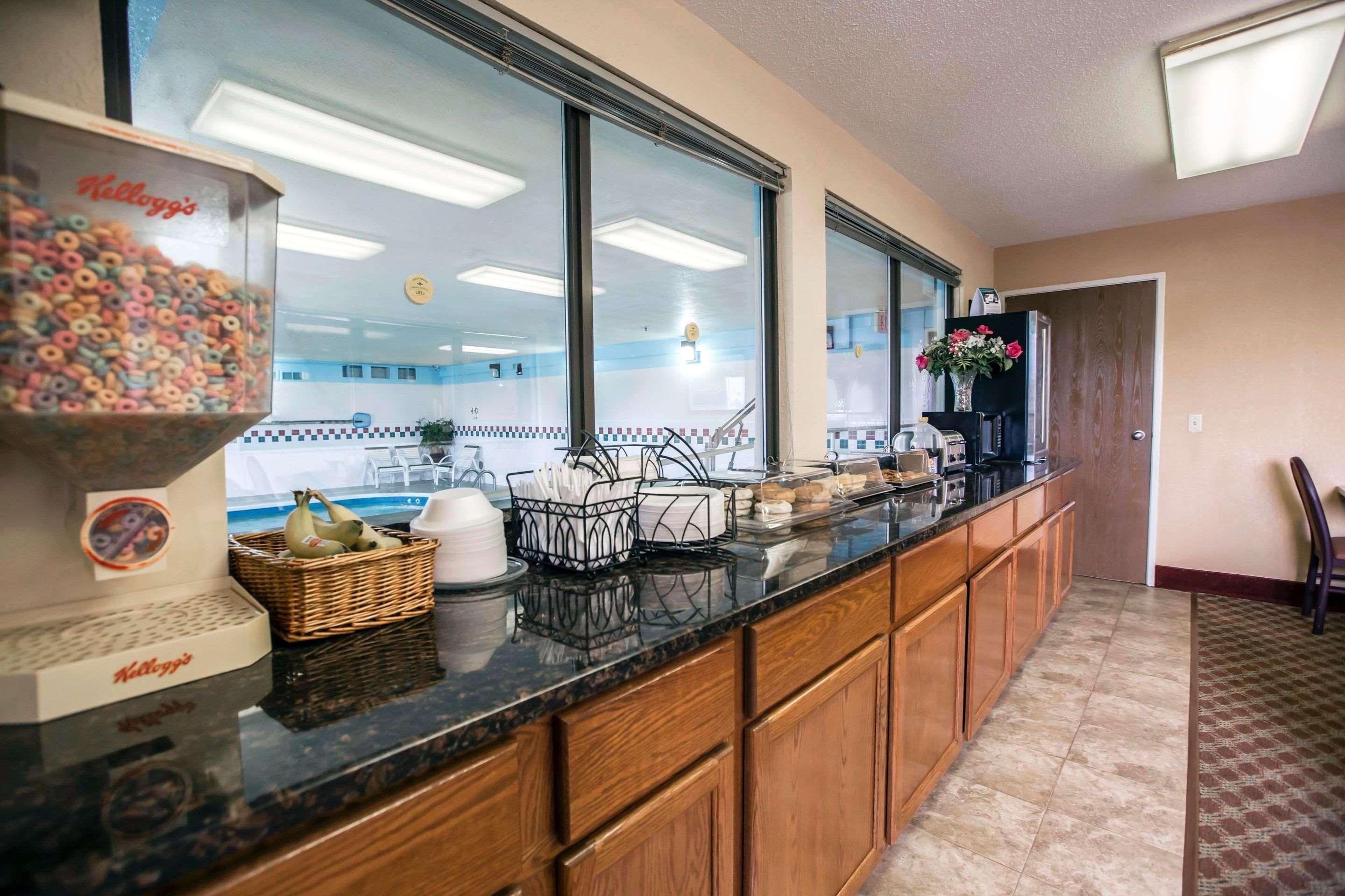 Econo Lodge Princeton Экстерьер фото