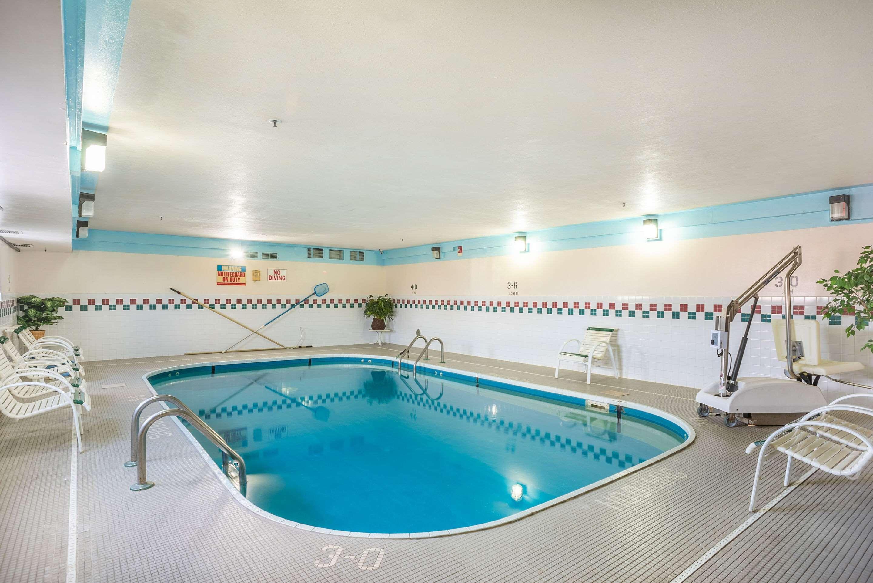 Econo Lodge Princeton Экстерьер фото