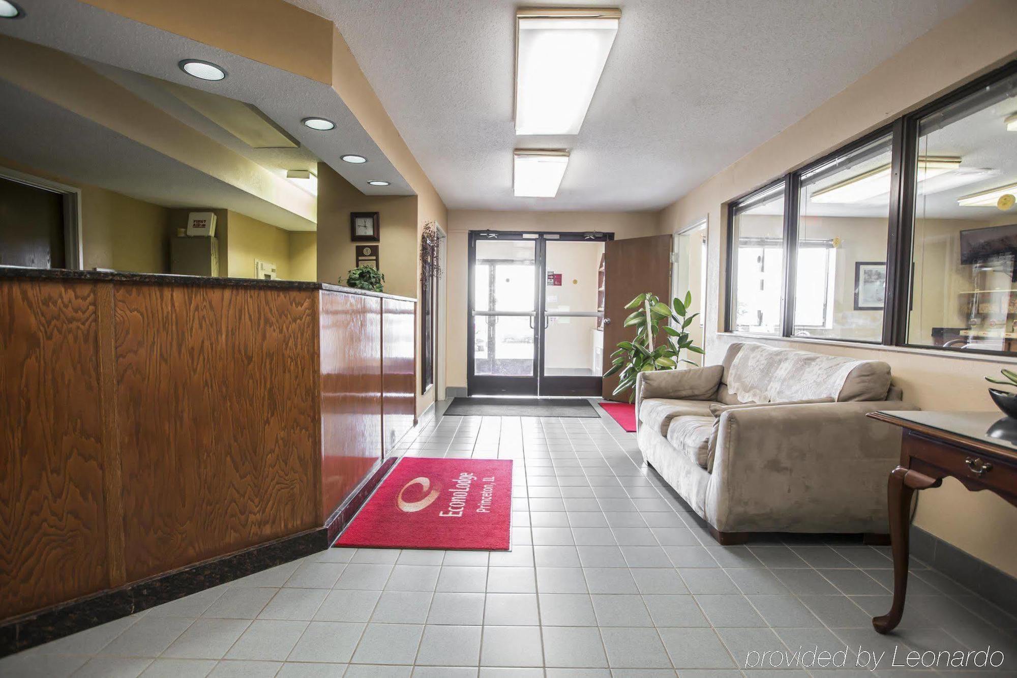 Econo Lodge Princeton Экстерьер фото